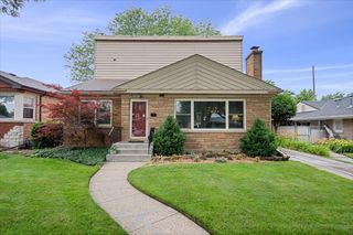 7448 Keeler Avenue, Skokie, IL 60076