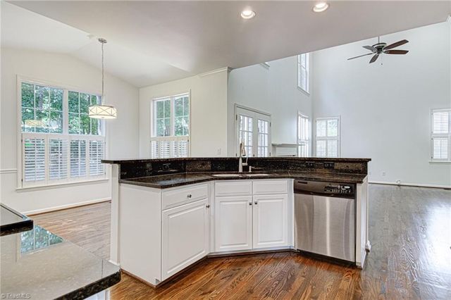5 Crab Tree Court, Greensboro, NC 27455
