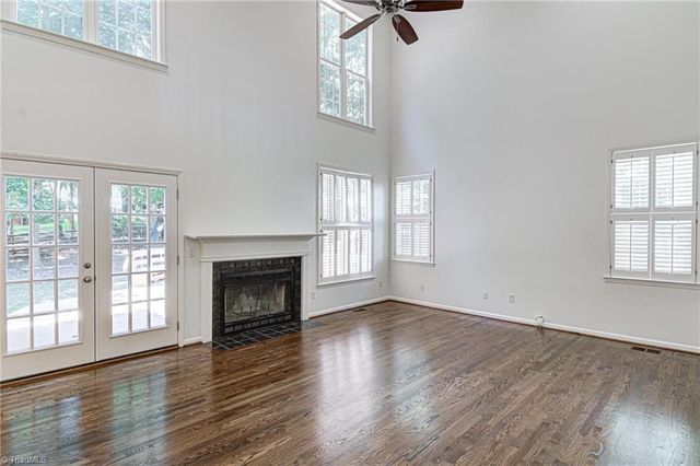5 Crab Tree Court, Greensboro, NC 27455