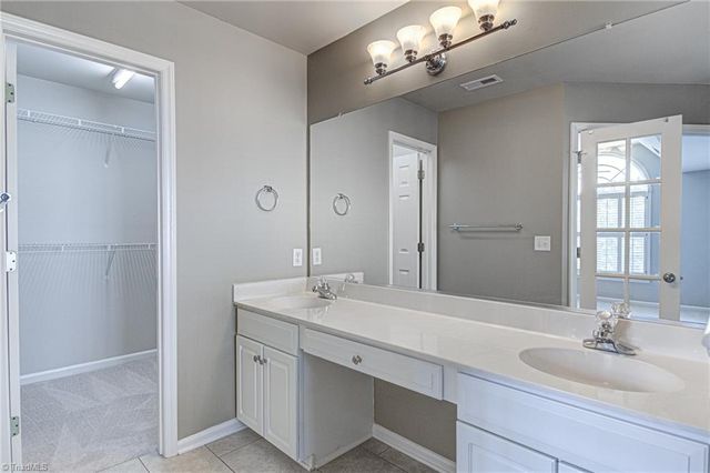 5 Crab Tree Court, Greensboro, NC 27455