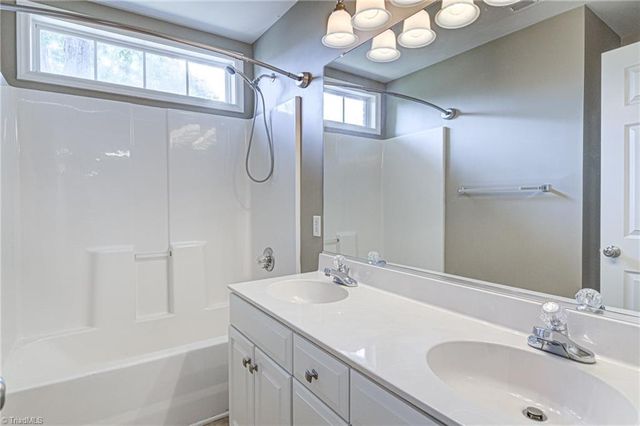5 Crab Tree Court, Greensboro, NC 27455