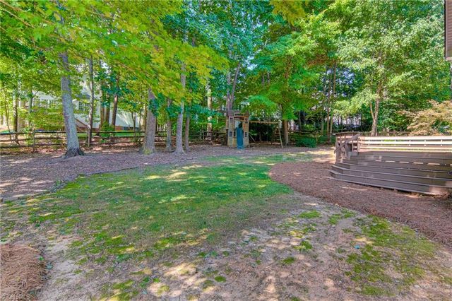 5 Crab Tree Court, Greensboro, NC 27455