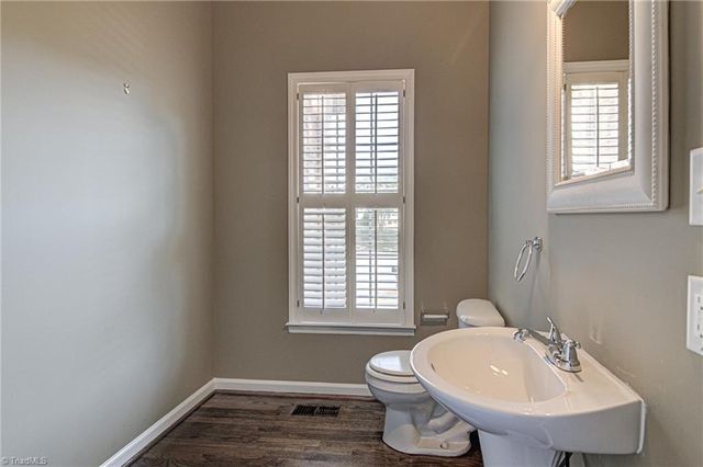 5 Crab Tree Court, Greensboro, NC 27455