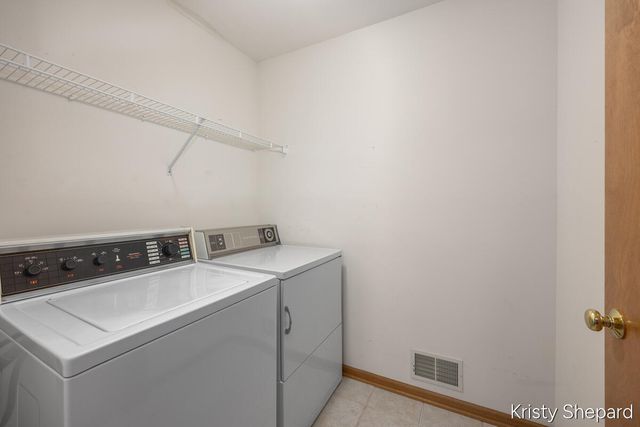4504 Woodrose Court, Grand Rapids, MI 49508