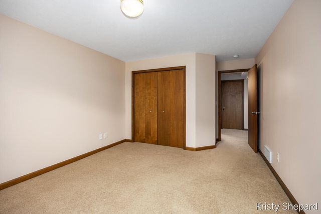 4504 Woodrose Court, Grand Rapids, MI 49508