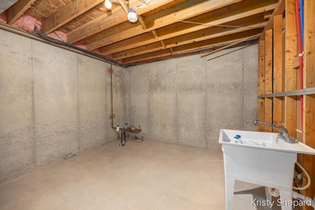 4504 Woodrose Court, Grand Rapids, MI 49508
