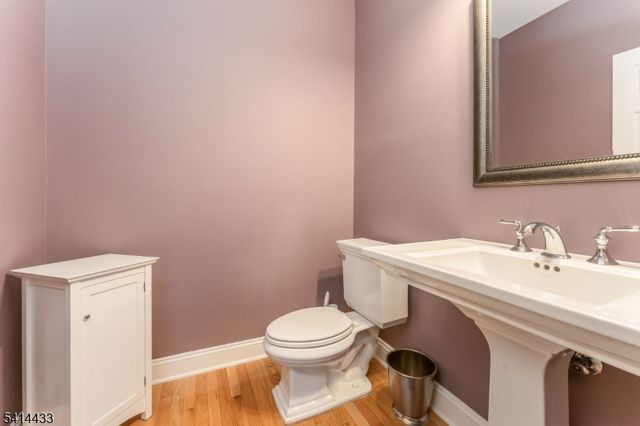 4 Fox Chase Turn, Union Twp., NJ 08867