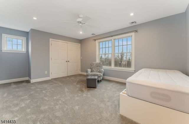 4 Fox Chase Turn, Union Twp., NJ 08867