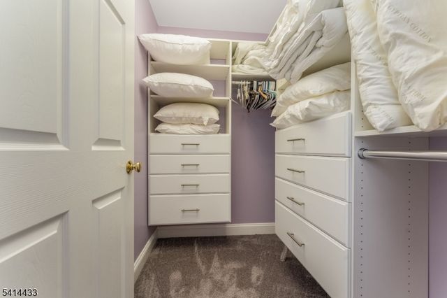 4 Fox Chase Turn, Union Twp., NJ 08867