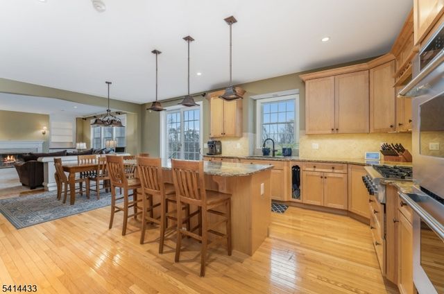 4 Fox Chase Turn, Union Twp., NJ 08867