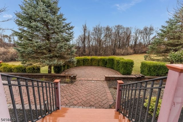 4 Fox Chase Turn, Union Twp., NJ 08867