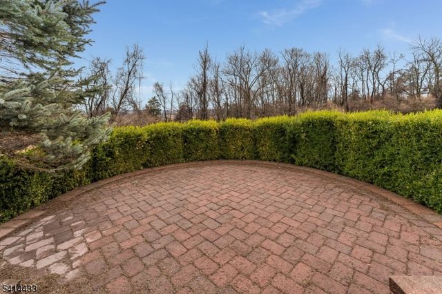 4 Fox Chase Turn, Union Twp., NJ 08867