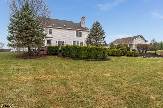 4 Fox Chase Turn, Union Twp., NJ 08867