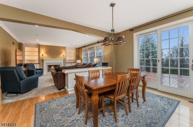 4 Fox Chase Turn, Union Twp., NJ 08867