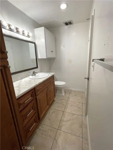 1770 Ximeno 211, Long Beach, CA 90815