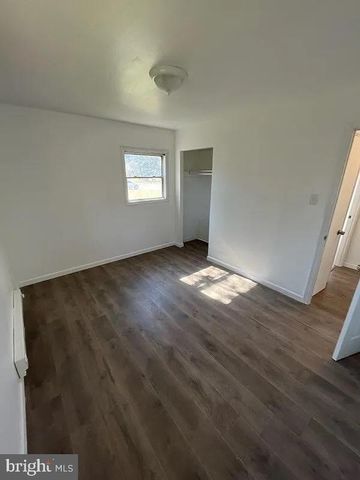 5 STATE CIR, Dover, DE 19901