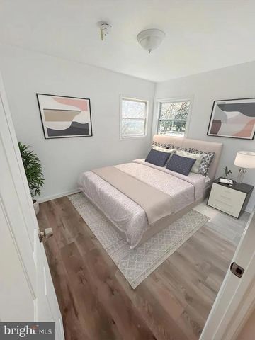 5 STATE CIR, Dover, DE 19901