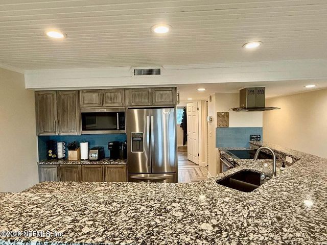 1701 1ST Street 2B, Jacksonville Beach, FL 32250