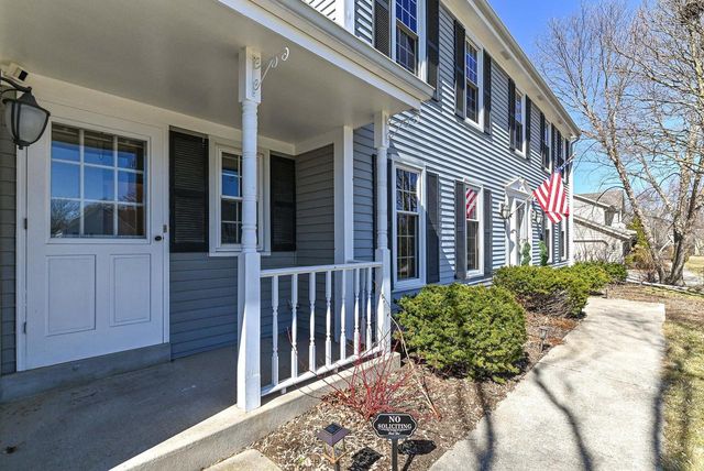 1095 Ridge ROAD, Waukesha, WI 53186