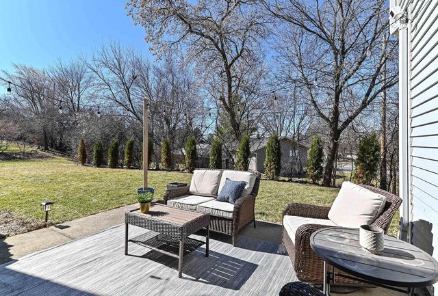 1095 Ridge ROAD, Waukesha, WI 53186