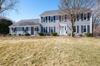 1095 Ridge ROAD, Waukesha, WI 53186