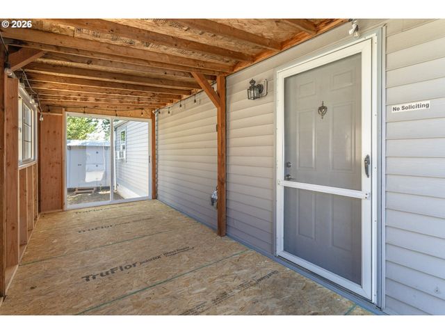 7227 Se FLAVEL St 02, Portland, OR 97206