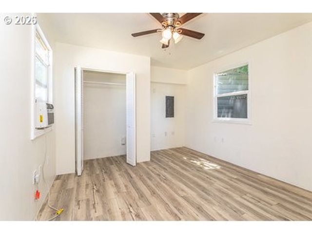 7227 Se FLAVEL St 02, Portland, OR 97206