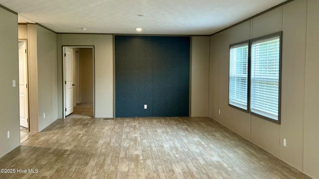 1908 Rooks Road, Atkinson, NC 28421