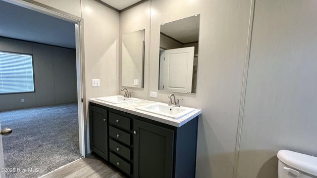 1908 Rooks Road, Atkinson, NC 28421