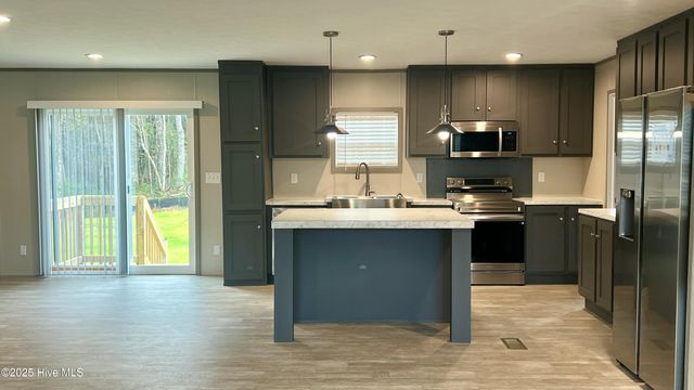 1908 Rooks Road, Atkinson, NC 28421