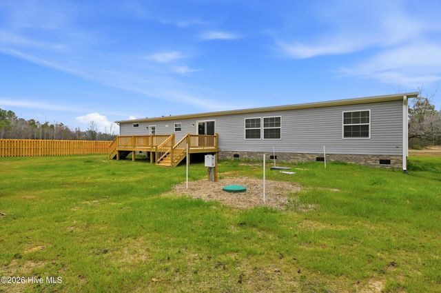 1908 Rooks Road, Atkinson, NC 28421