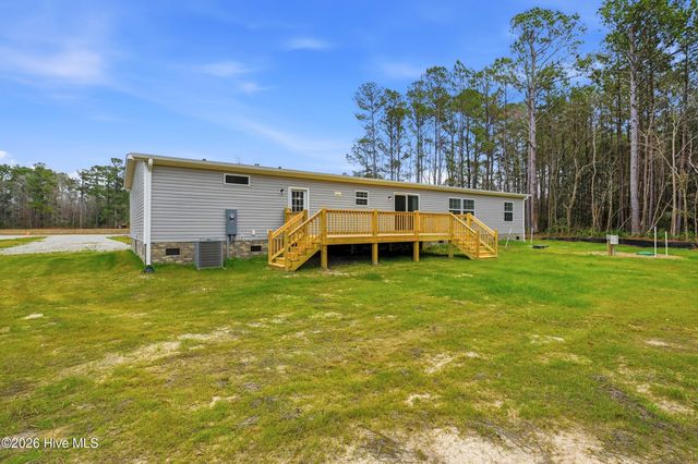 1908 Rooks Road, Atkinson, NC 28421