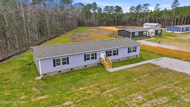 1908 Rooks Road, Atkinson, NC 28421