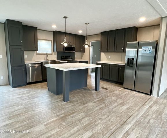 1908 Rooks Road, Atkinson, NC 28421