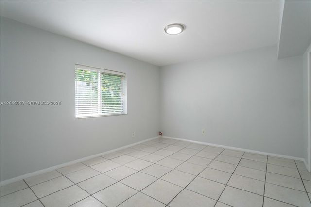 666 NE 80th St 8, Miami, FL 33138