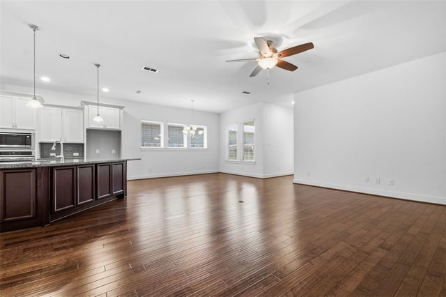 16807 Seminole Ridge Drive, Cypress, TX 77433