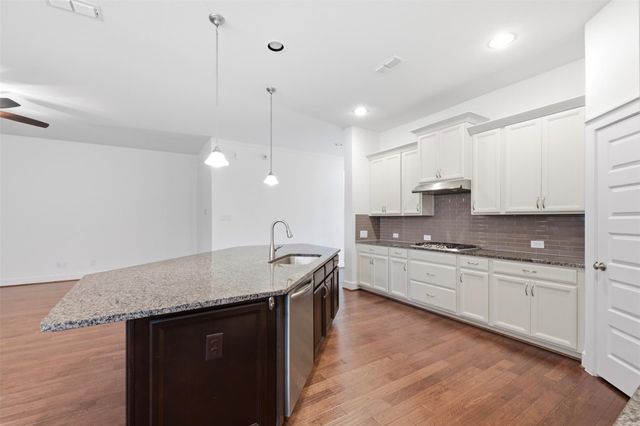 16807 Seminole Ridge Drive, Cypress, TX 77433