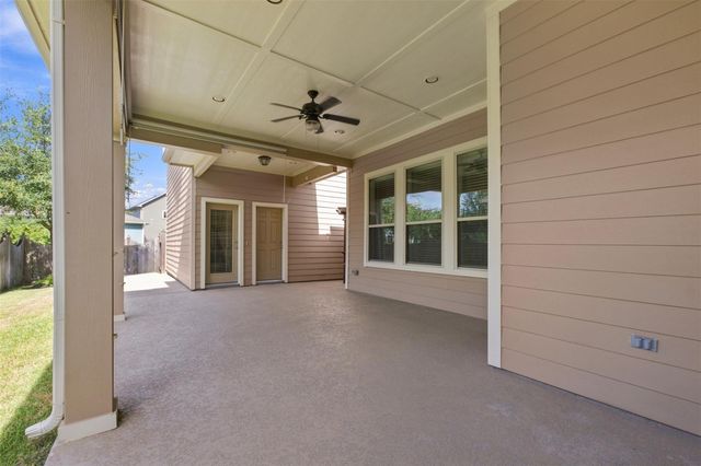 16807 Seminole Ridge Drive, Cypress, TX 77433