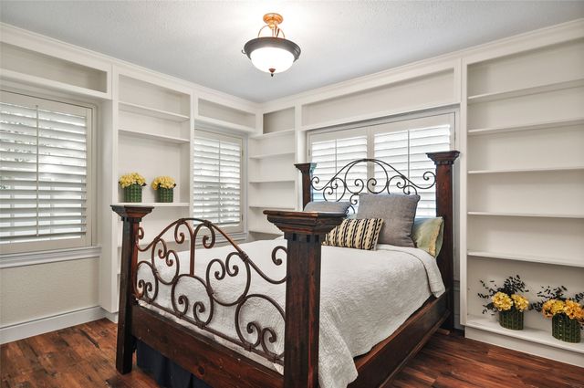 3712 Shelby Drive, Fort Worth, TX 76109