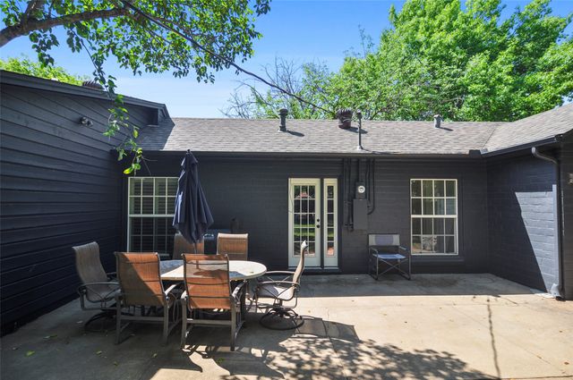 3712 Shelby Drive, Fort Worth, TX 76109
