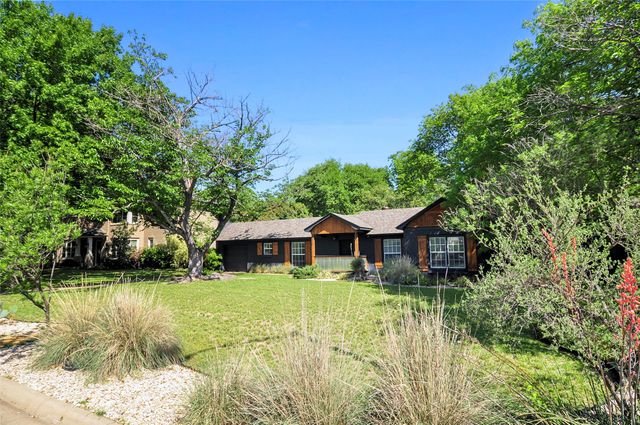 3712 Shelby Drive, Fort Worth, TX 76109
