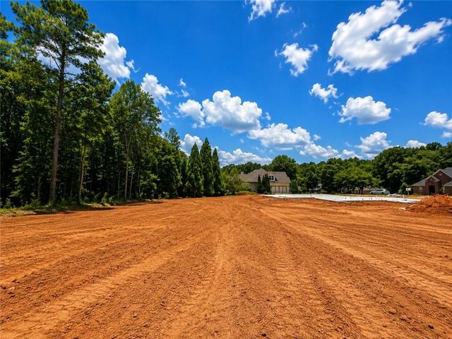 194 Hidden Trail, Pendergrass, GA 30567