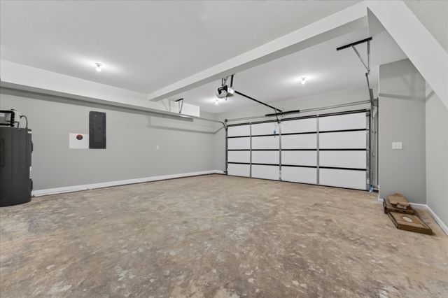 1261 Mourning Cloak Dr, Clarksville, TN 37043