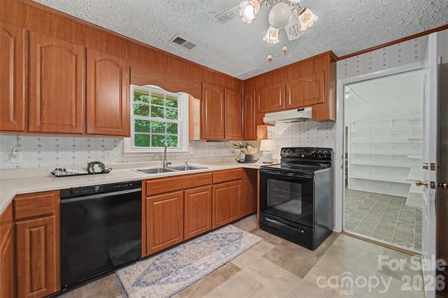 1747 University Heights Road, Cullowhee, NC 28723