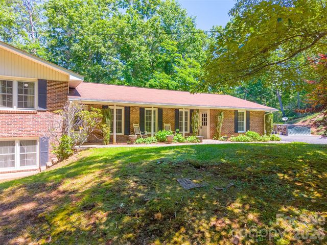 1747 University Heights Road, Cullowhee, NC 28723