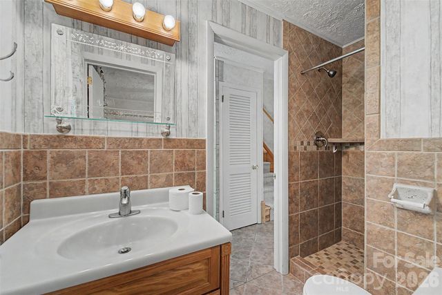 1747 University Heights Road, Cullowhee, NC 28723