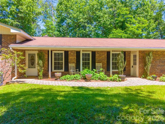 1747 University Heights Road, Cullowhee, NC 28723