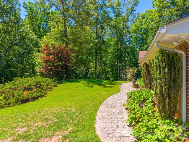1747 University Heights Road, Cullowhee, NC 28723