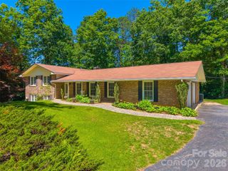 1747 University Heights Road, Cullowhee, NC 28723