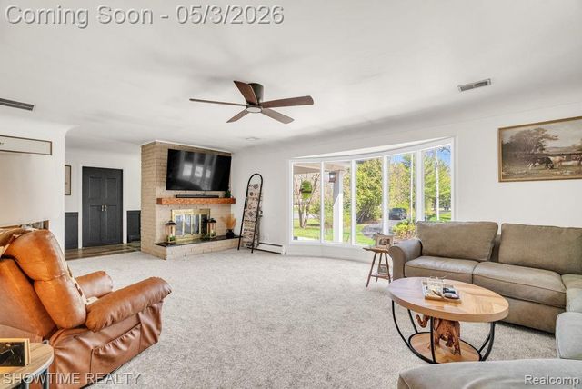 5211 Lakeshore Road, Fort Gratiot, MI 48059